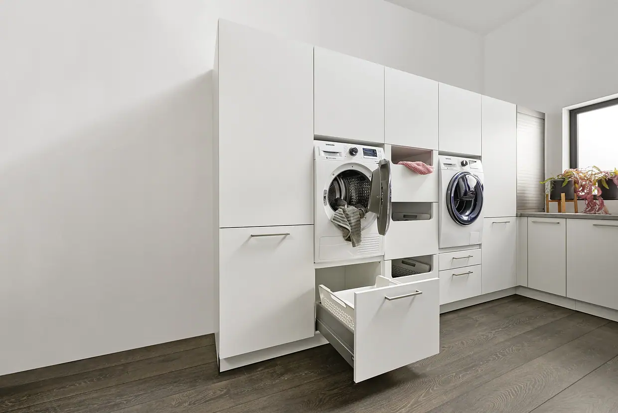 Laundry &amp; mudroom by Nolte