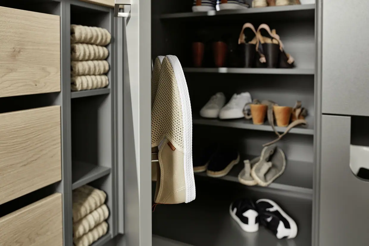 Laundry &amp; mudroom by Nolte