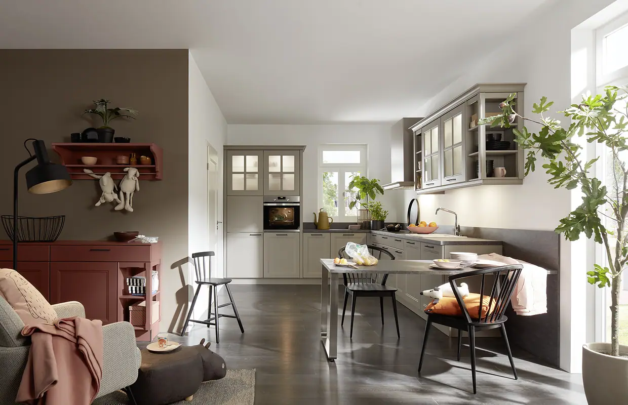 WINDSOR LACK Lava · Henna red kitchen by Nolte
