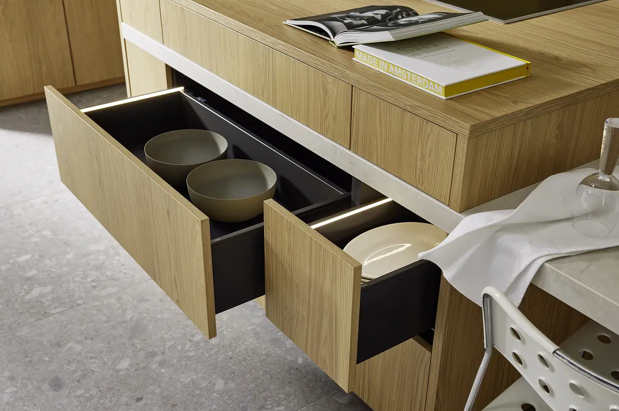 Drawers & pull-outs
