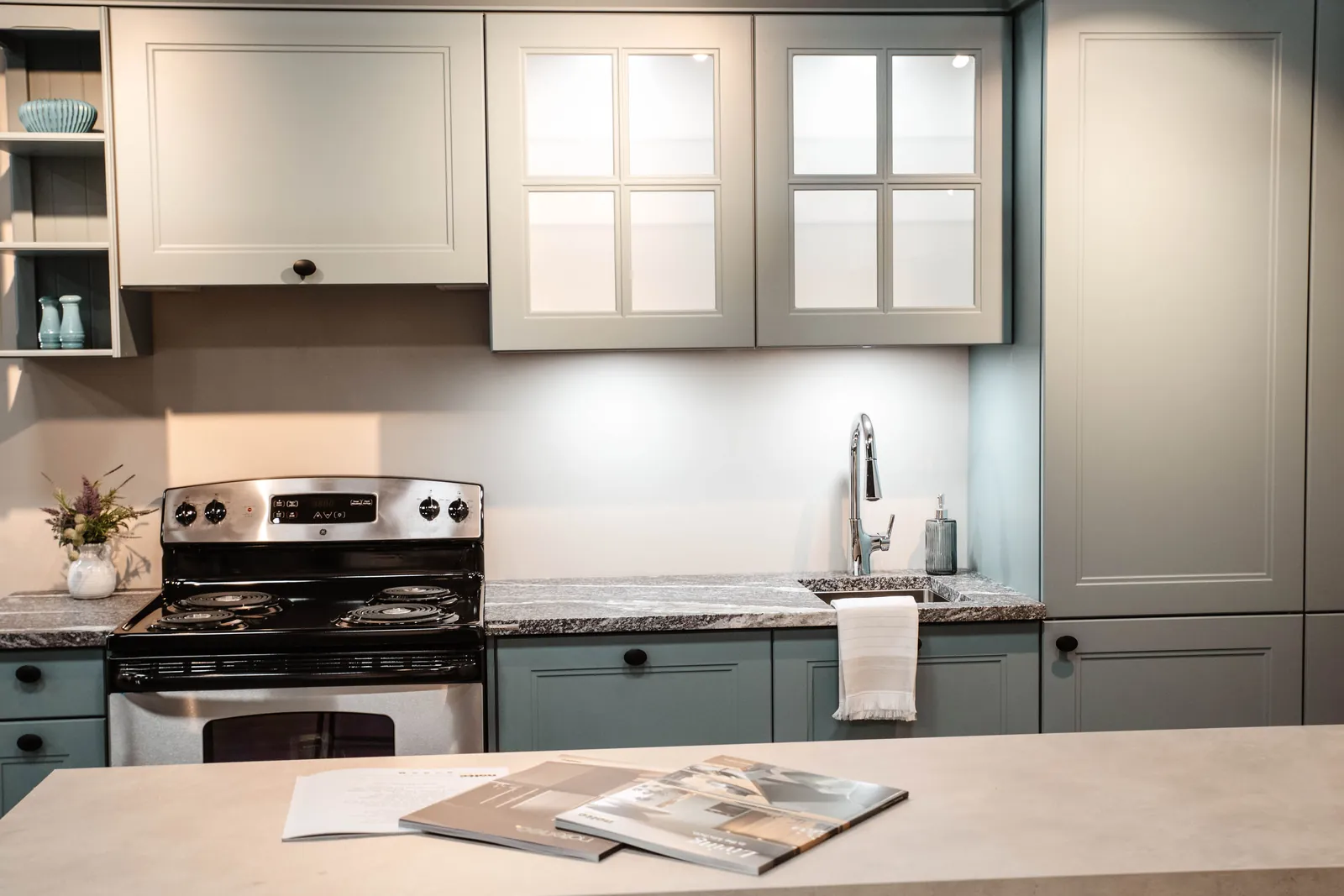 Framed fronts in blue